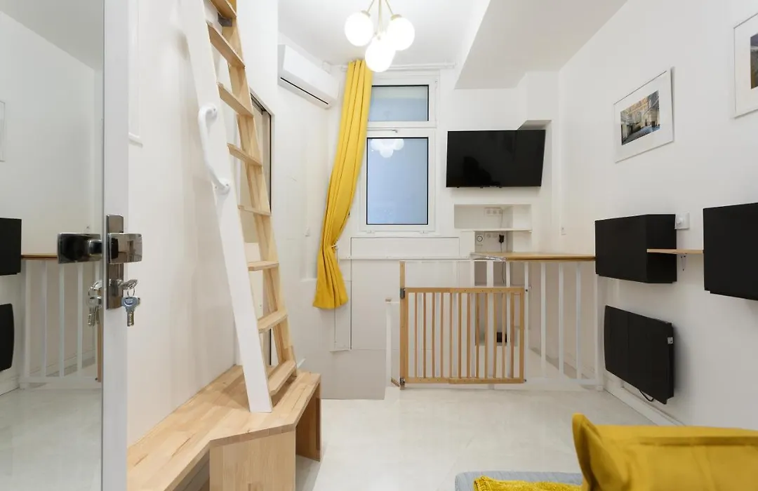 Appartement Petits Champs-1