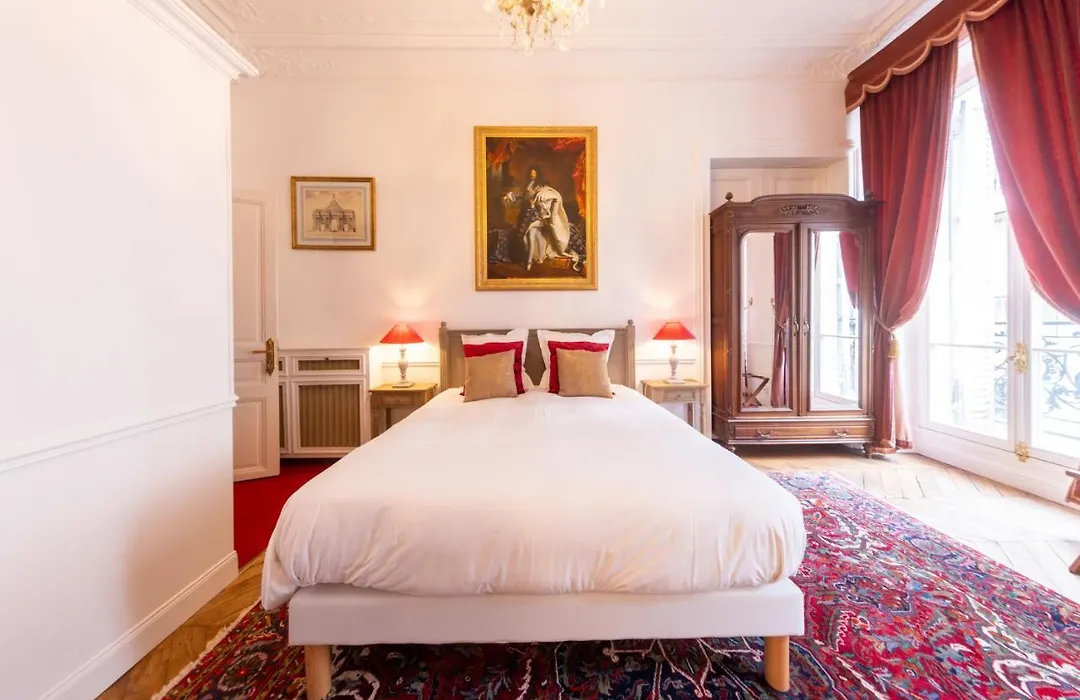 Maison De Lignieres - Guest House - Paris Quartier Champs-Elysees-1