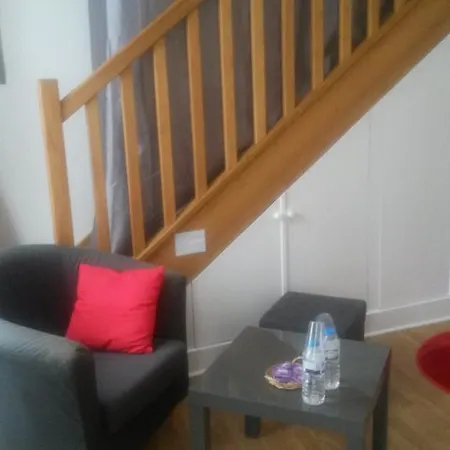 Chambre D'Hote Des Artistes-3