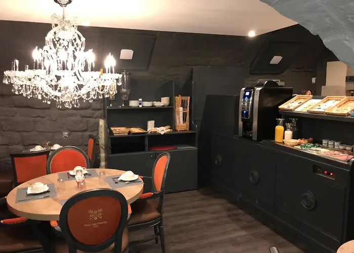 Hotel de 3 estrellas: Hotel De Paris Montmartre