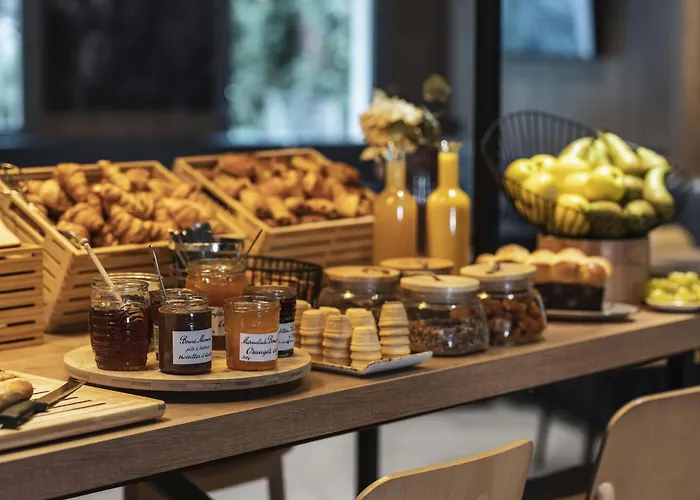 Cheap hotel: Ibis Paris Gare Montparnasse Catalogne